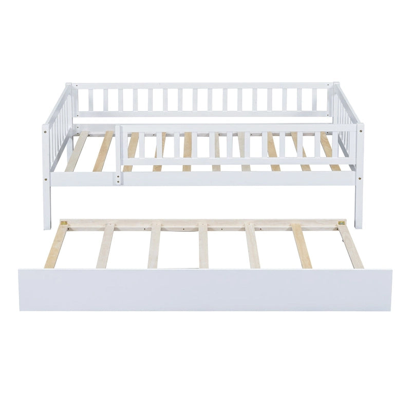 Lit de repos simple en bois avec lit gigogne et barrières de sécurité